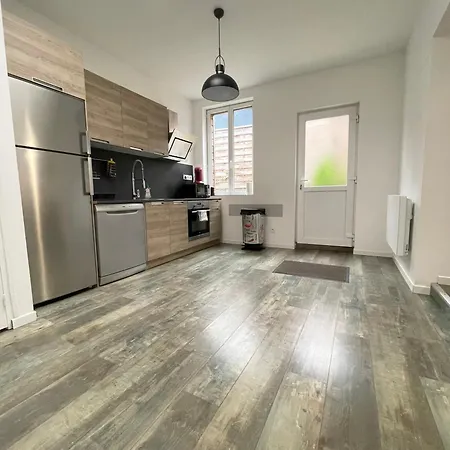 Duchenois Apartman *